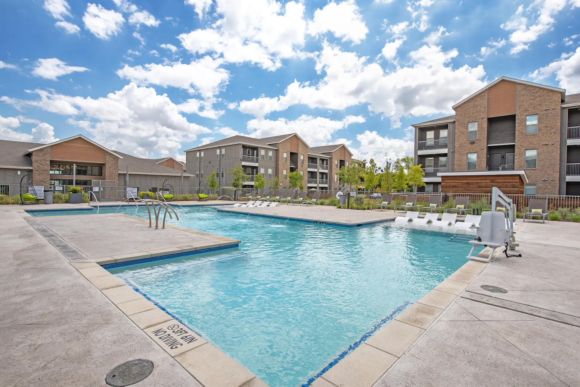 Alta Landing Amenities